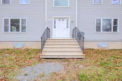  621 Washington Place, Tobyhanna, PA 18466 - Photo 4