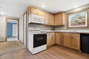 760 Hudson St, Hawley, PA 18428 - Photo 8