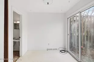 1247 Chateau Dr, East Stroudsburg, PA 18302 - Photo 10