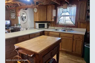  46 Wood Street, Lake Harmony, PA 18624 - Photo 6