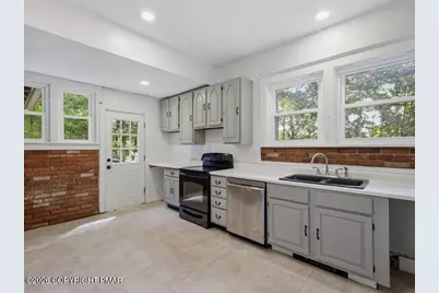  128 S Green Street, East Stroudsburg, PA 18301 - Photo 12
