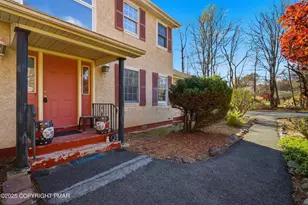 1222 Rural Ct, Stroudsburg, PA 18360 - Photo 4