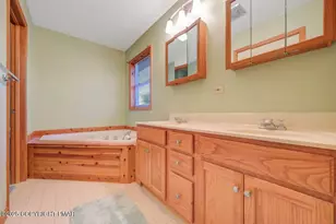 12 Kent Clarke Rd, Lake Harmony, PA 18624 - Photo 30