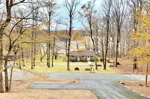 111 Lake in the Clouds Rd, Canadensis, PA 18325 - Photo 4