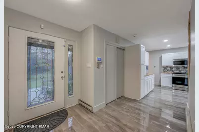  384 Devils Hole Road, Cresco, PA 18326 - Photo 6