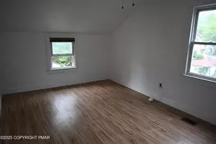 2215 Pennsylvania Ave, Martins Creek, PA 18063 - Photo 20
