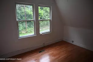 2215 Pennsylvania Ave, Martins Creek, PA 18063 - Photo 16