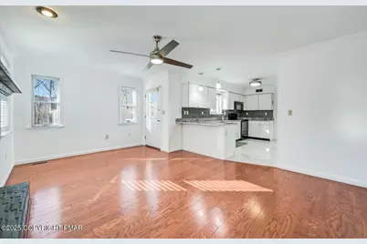  205 Regent Street, Bushkill, PA 18324 - Photo 22