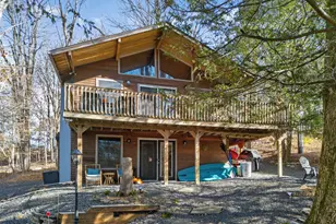 134 Deerfield Rd, Lake Ariel, PA 18436 - Photo 4