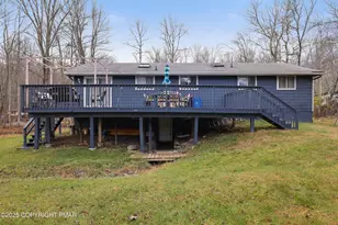 124 Shawnee Dr, Pocono Lake, PA 18347 - Photo 2