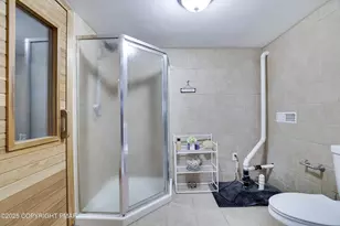 124 Shawnee Dr, Pocono Lake, PA 18347 - Photo 12