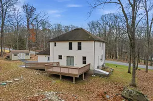 135 Timber Hill Rd, Henryville, PA 18332 - Photo 12