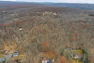 135 Timber Hill Rd, Henryville, PA 18332 - Photo 18