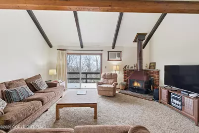  182 Upper Village Way, Tannersville, PA 18372 - Photo 6