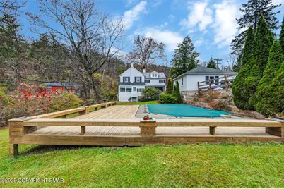  102 Worthington Avenue, Shawnee-On-Delaware, PA 18356 - Photo 4