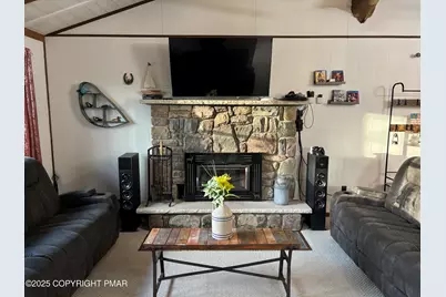  38 Mountain Glen Drive, Covington Township, PA 18424 - Photo 16