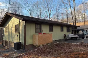 38 Mountain Glen Dr, Covington Township, PA 18424 - Photo 4