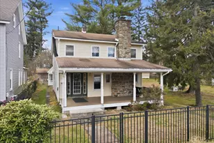 138 Sopher St, East Stroudsburg, PA 18301 - Photo 1