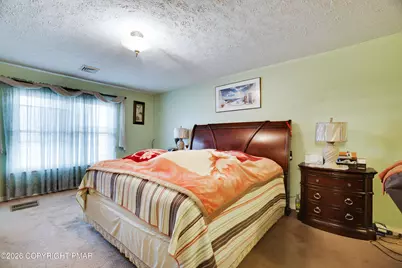  2137 Freedom Way, Pocono Summit, PA 18346 - Photo 12