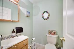2137 Freedom Way, Pocono Summit, PA 18346 - Photo 16