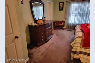  2137 Freedom Way, Pocono Summit, PA 18346 - Photo 24