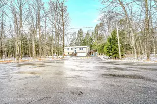 903 Sir Lionel Ct, Pocono Lake, PA 18347 - Photo 6