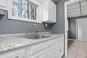 2208 Linden Ln, East Stroudsburg, PA 18302 - Photo 22