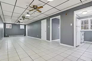 2208 Linden Ln, East Stroudsburg, PA 18302 - Photo 14