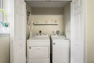 2127 Warwick Cir, Coolbaugh Township, PA 18466 - Photo 18