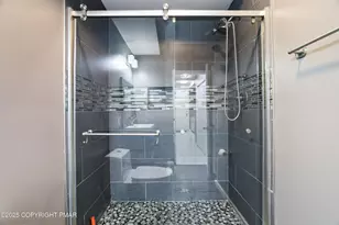 222 Abbington Dr, East Stroudsburg, PA 18302 - Photo 16