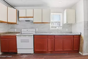 202 N Courtland St, East Stroudsburg, PA 18301 - Photo 10