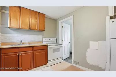  202 N Courtland Street, East Stroudsburg, PA 18301 - Photo 20