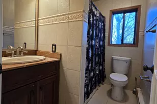 107 Berkshire Ct, Bushkill, PA 18324 - Photo 12