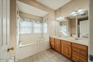 126 Devonshire Dr, Stroudsburg, PA 18360 - Photo 24