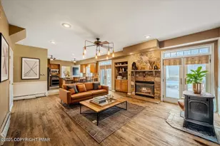 126 Devonshire Dr, Stroudsburg, PA 18360 - Photo 4