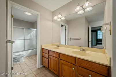  126 Devonshire Drive, Stroudsburg, PA 18360 - Photo 32