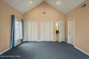 126 Devonshire Dr, Stroudsburg, PA 18360 - Photo 22