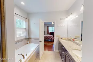 223 Canterbury Cir, Blakeslee, PA 18610 - Photo 18