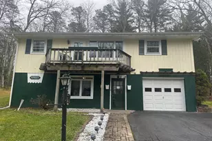 545 Manzanedo Lake Rd, East Stroudsburg, PA 18302 - Photo 2