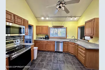  4305 N Delaware Drive, Easton, PA 18040 - Photo 16