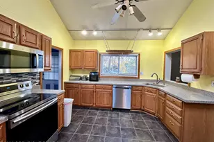 4305 N Delaware Dr, Easton, PA 18040 - Photo 16