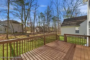 315 Witness Tree Ct, East Stroudsburg, PA 18301 - Photo 4