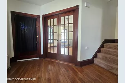  146 Analomink Street, East Stroudsburg, PA 18301 - Photo 2