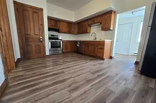 146 Analomink St, East Stroudsburg, PA 18301 - Photo 4