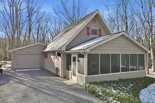 20 Pool Dr, Jim Thorpe, PA 18229 - Photo 1