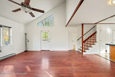  210 Clubhouse Drive, East Stroudsburg, PA 18302 - Photo 6