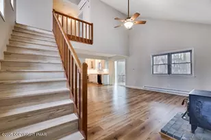 9390 Birch Ln, Tobyhanna, PA 18466 - Photo 10