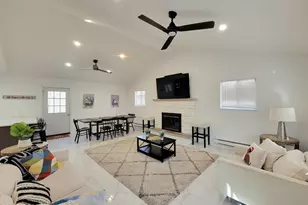 21 Ridge Dr, Gouldsboro, PA 18424 - Photo 2