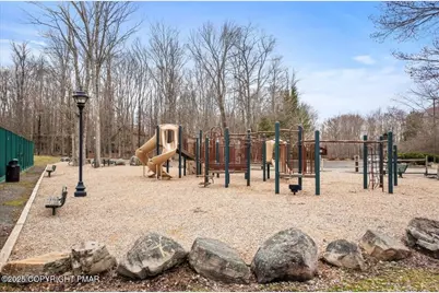  840 Sunset Drive, Covington Township, PA 18424 - Photo 12