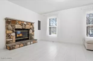 2312 Cramer Ct, Bushkill, PA 18324 - Photo 10